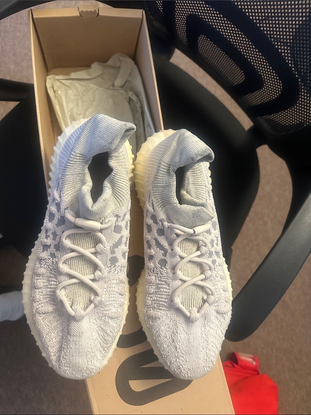 Yeezy 350 cmpct size 10 - Picture 2 of 6